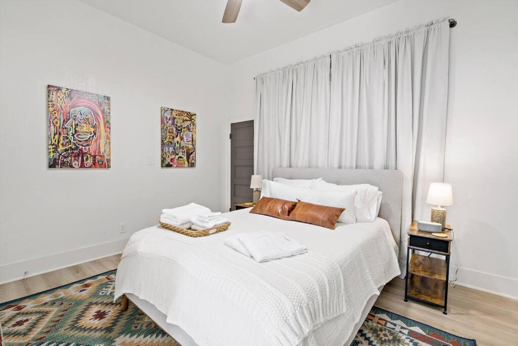 Vila Urban Elegance Retreat San Antonio Exteriér fotografie